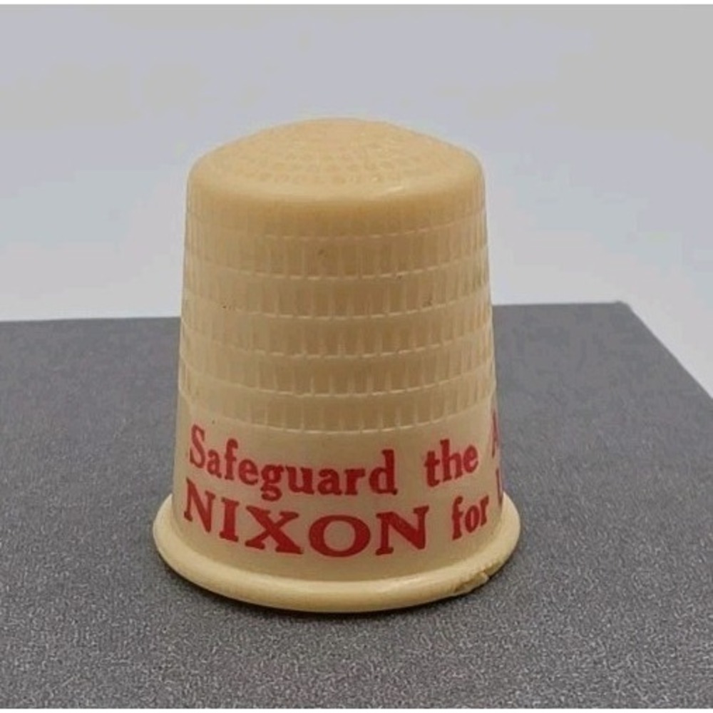 Vintage Plastic Thimble Nixon For U.S Senator Safeguard The American Home